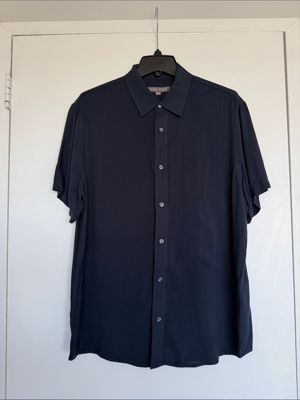 Slate & Stone Men’s Black Short Sleeve Button Down Viscose Shirt Size Medium